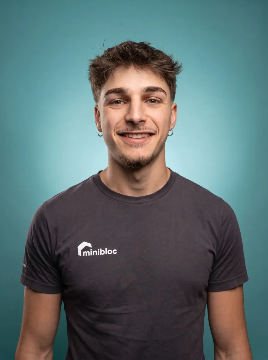 Denis, monitor i setter de Minibloc